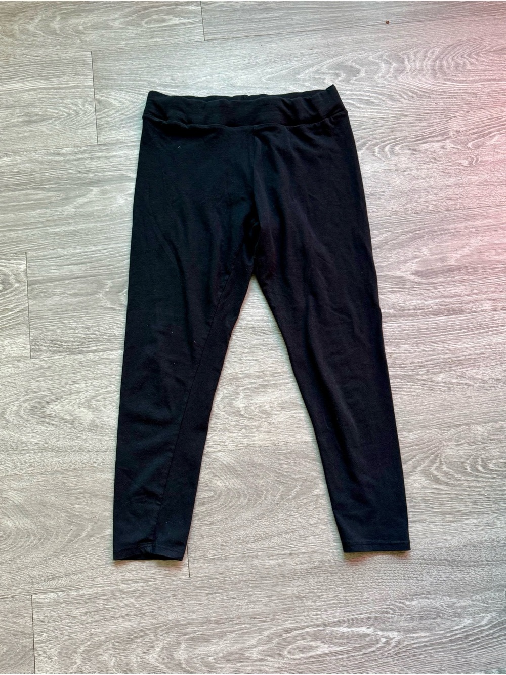 Mossimo Women’s Black leggings L gently used - Picture 2 of 5